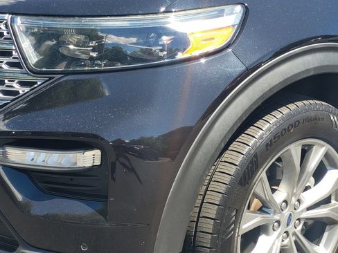 Used 2022 Ford Explorer Limited w/ Equipment Group 301A AWD/4WD image 9