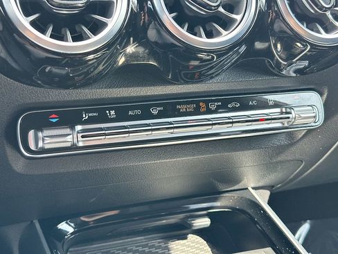 Used 2024 Mercedes-Benz EQB 250+ image 16