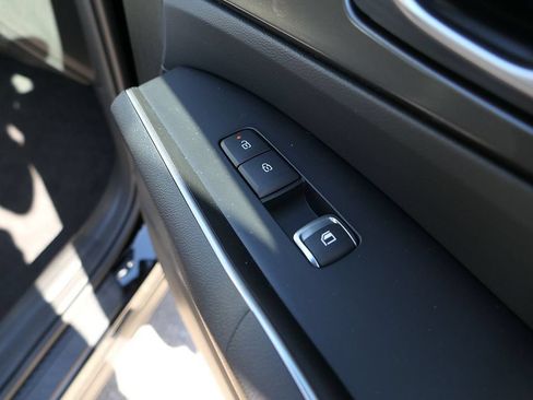 New 2026 Kia Sorento S FWD image 21