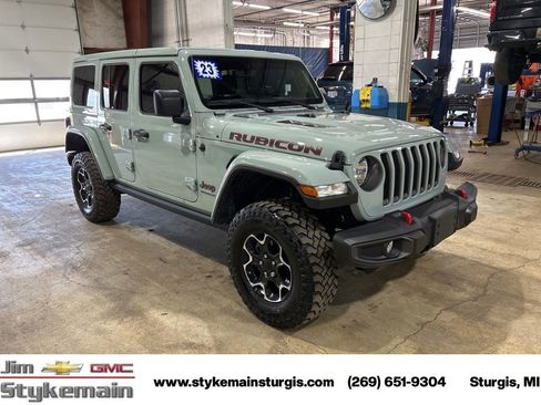 Used 2023 Jeep Wrangler Unlimited Rubicon w/ Cold Weather Group AWD/4WD image 9