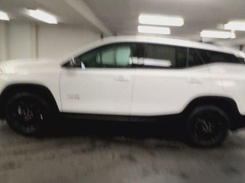 Certified 2023 GMC Terrain AT4 w/ Infotainment Package II AWD/4WD image 5