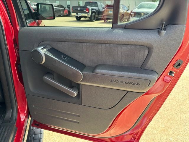 Used 2010 Ford Explorer Sport Trac XLT AWD/4WD image 22