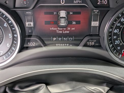 Used 2024 RAM 1500 Laramie AWD/4WD image 28