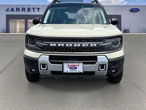 Used 2025 Ford Bronco Sport Badlands AWD/4WD image 2