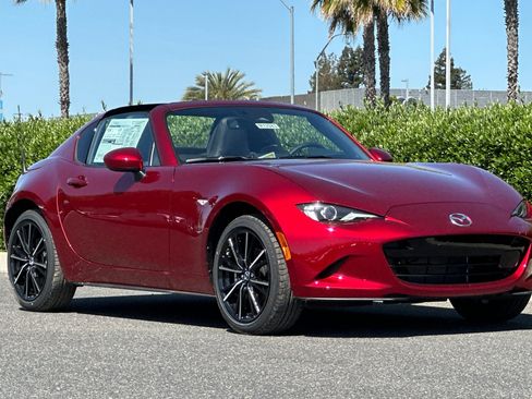 New 2026 MAZDA MX-5 Miata RF Grand Touring image 2