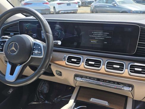 Certified 2020 Mercedes-Benz GLE 350 w/ Premium Package image 11