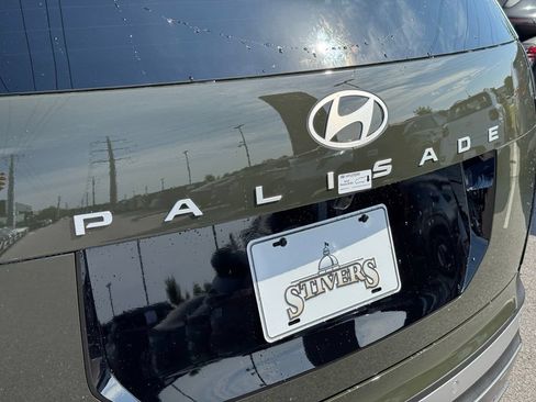 Used 2026 Hyundai Palisade SEL Premium FWD image 14