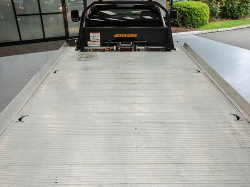 Used 2022 RAM 5500 SLT w/ Quick Order Package 2YG SLT RWD image 34
