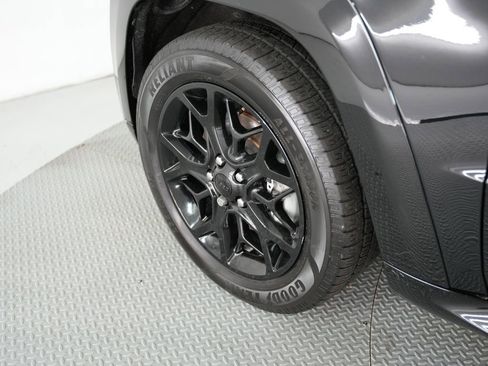 Used 2021 Jeep Grand Cherokee Limited RWD image 56