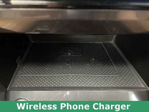 Used 2022 Volkswagen Tiguan SE R-Line image 38