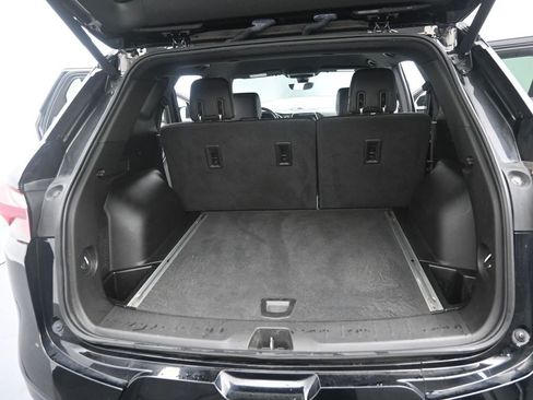 Used 2019 Chevrolet Blazer Premier w/ Driver Confidence II Package image 11