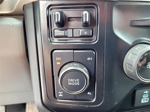 Used 2024 Ford F350 XLT image 18