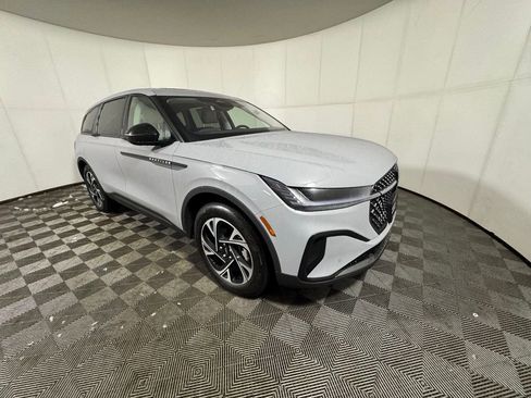 New 2026 Lincoln Nautilus Premier w/ Equipment Group 102A image 7