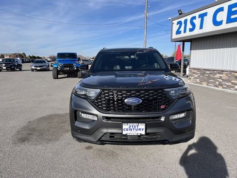 Used 2020 Ford Explorer ST w/ ST Street Pack image 2