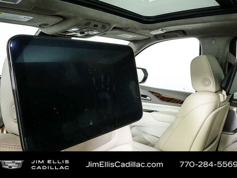 Used 2024 Cadillac Escalade ESV Sport Platinum w/ Heavy-Duty Trailer Package image 20