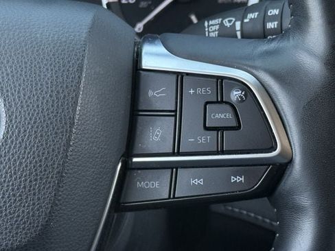 Used 2021 Toyota Highlander Limited AWD/4WD image 15