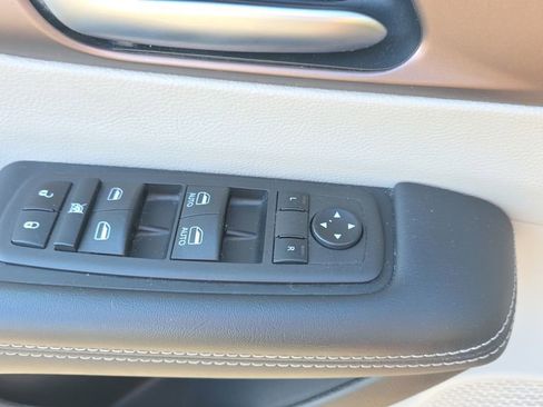 Used 2023 Chrysler Voyager LX FWD image 24