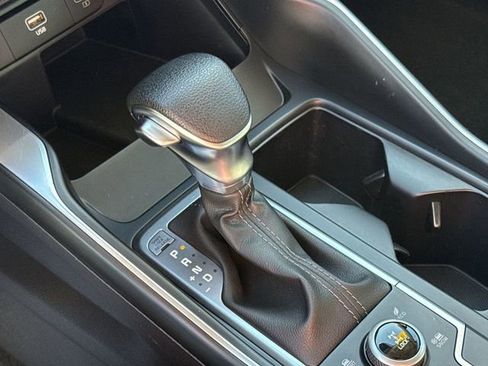 Used 2023 Kia Sorento LX image 23