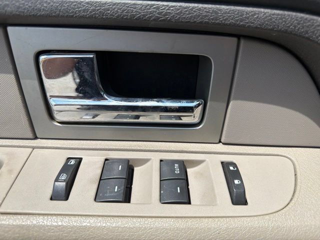 Used 2010 Ford F150 XLT AWD/4WD image 9