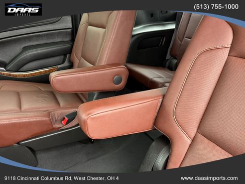 Used 2019 Chevrolet Suburban Premier w/ Premier Plus Edition AWD/4WD image 23