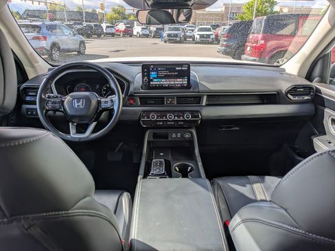Used 2023 Honda Pilot EX-L image 30
