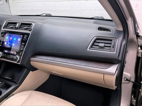 Used 2019 Subaru Outback 3.6R Limited image 15