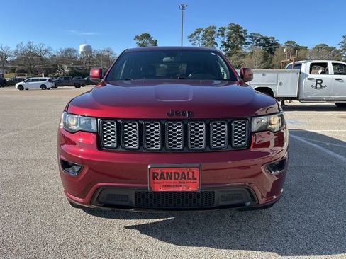 Certified 2021 Jeep Grand Cherokee Laredo X image 2