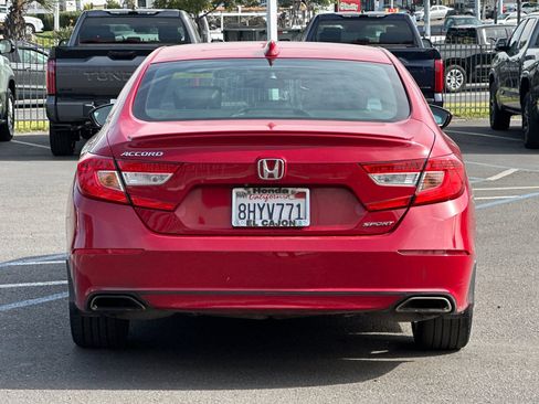 Used 2018 Honda Accord Sport image 4