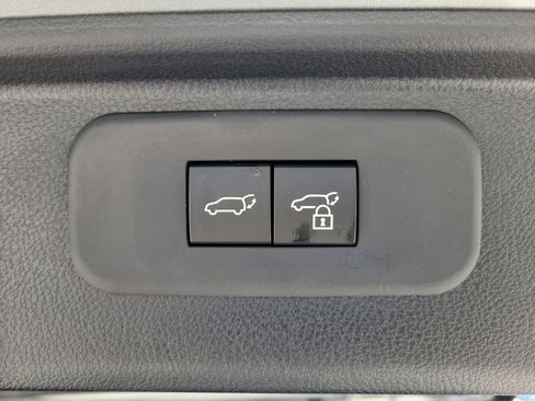 New 2026 Toyota Grand Highlander XLE FWD image 9