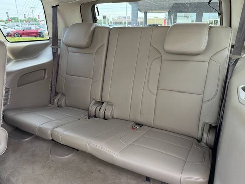 Used 2020 Chevrolet Tahoe LT w/ Luxury Package AWD/4WD image 26
