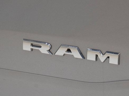 Used 2020 RAM 1500 Laramie AWD/4WD image 79
