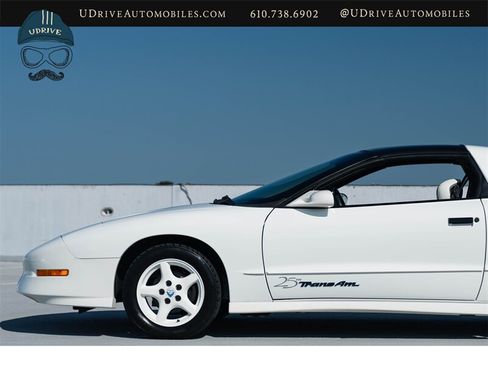 Used 1994 Pontiac Firebird Coupe RWD image 9