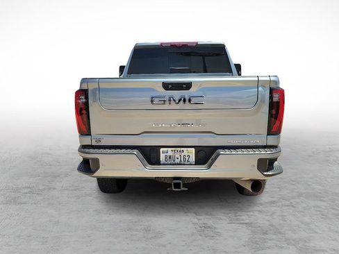 Used 2024 GMC Sierra 2500 Denali Ultimate w/ Max Trailering Package AWD/4WD image 9