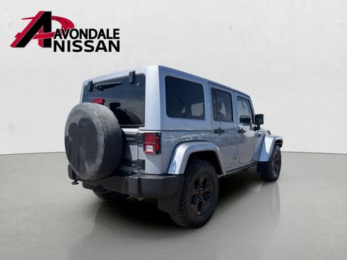 Used 2015 Jeep Wrangler Unlimited Sahara AWD/4WD image 5