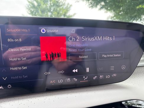 New 2026 Buick Enclave Avenir w/ Super Cruise Package FWD image 35