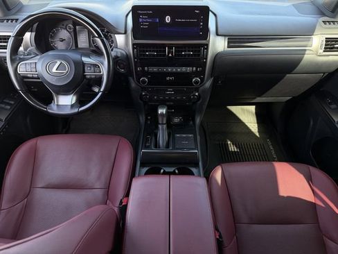 Used 2023 Lexus GX 460 Premium w/ Premium Plus Package image 11