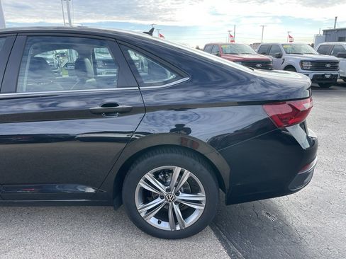 Used 2024 Volkswagen Jetta SE image 28