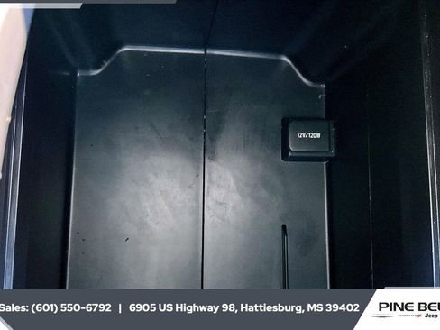 Used 2019 Toyota Highlander Limited image 23