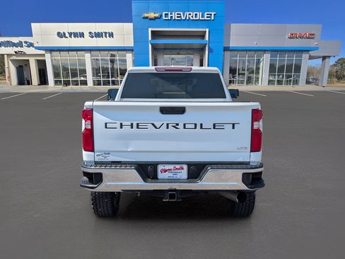 Used 2022 Chevrolet Silverado 2500 LTZ w/ LTZ Convenience Package AWD/4WD image 9