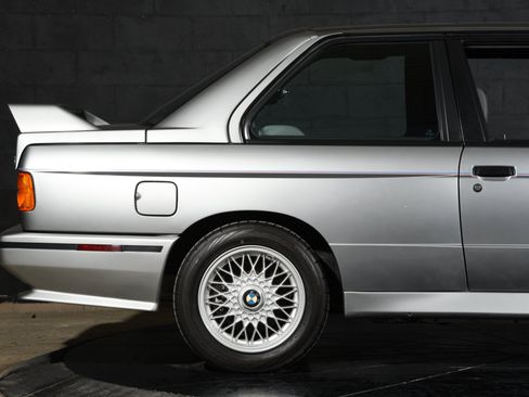 Used 1988 BMW M3 Coupe RWD image 23