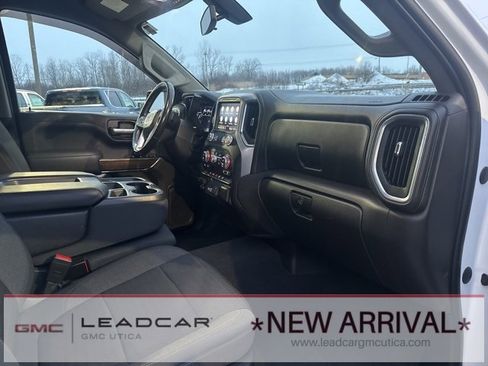 Used 2021 GMC Sierra 1500 SLE w/ Preferred Package image 10