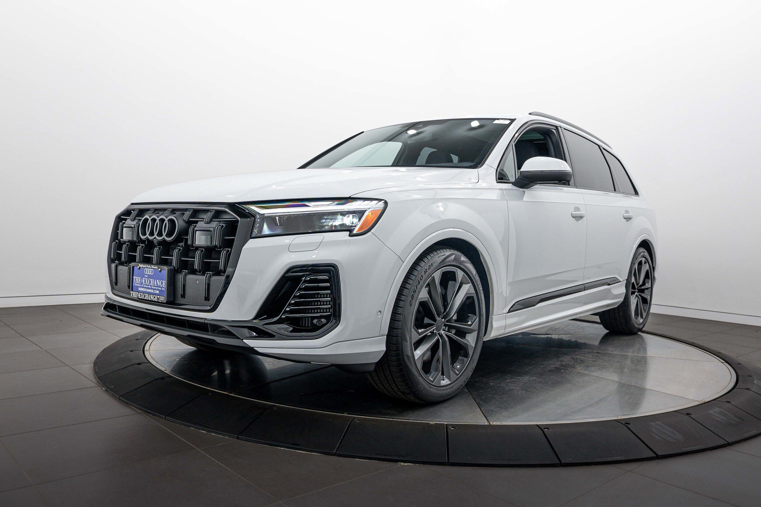 Used 2026 Audi Q7 3.0T Premium Plus w/ Premium Plus Package AWD/4WD image 7