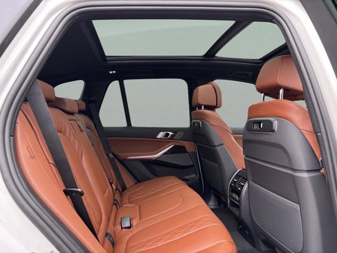 Used 2026 BMW X5 xDrive50e w/ M Sport Package image 37