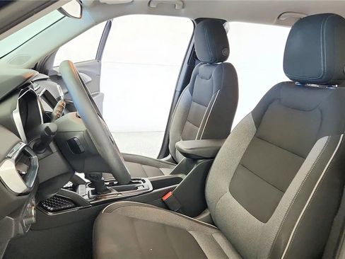 Used 2021 Chevrolet TrailBlazer LT w/ Convenience Package FWD image 27