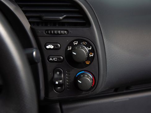 Used 2001 Honda S2000 image 41