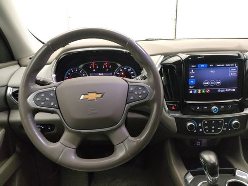 Used 2021 Chevrolet Traverse LT w/ LT Premium Package image 22