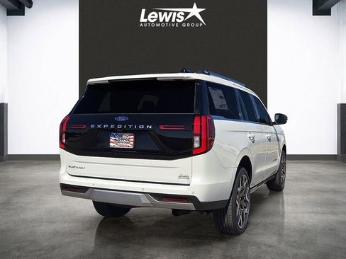 Used 2026 Ford Expedition Platinum w/ Platinum Ultimate Package AWD/4WD image 4