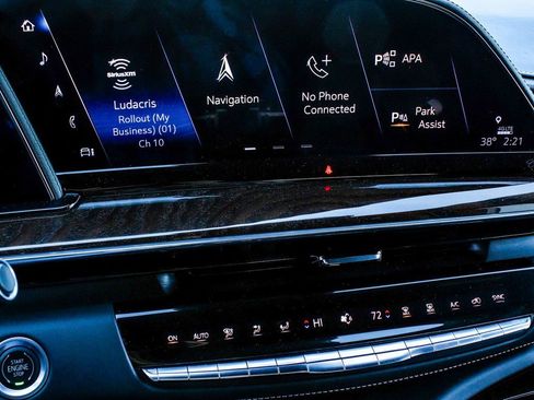 Used 2022 Cadillac Escalade ESV Sport Platinum w/ LPO, ONYX Package image 21