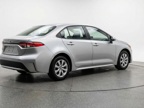 Used 2025 Toyota Corolla LE FWD image 9