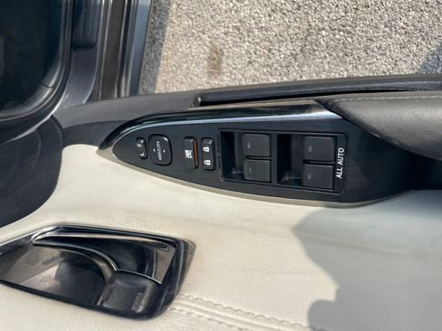 Used 2013 Toyota Avalon XLE image 15